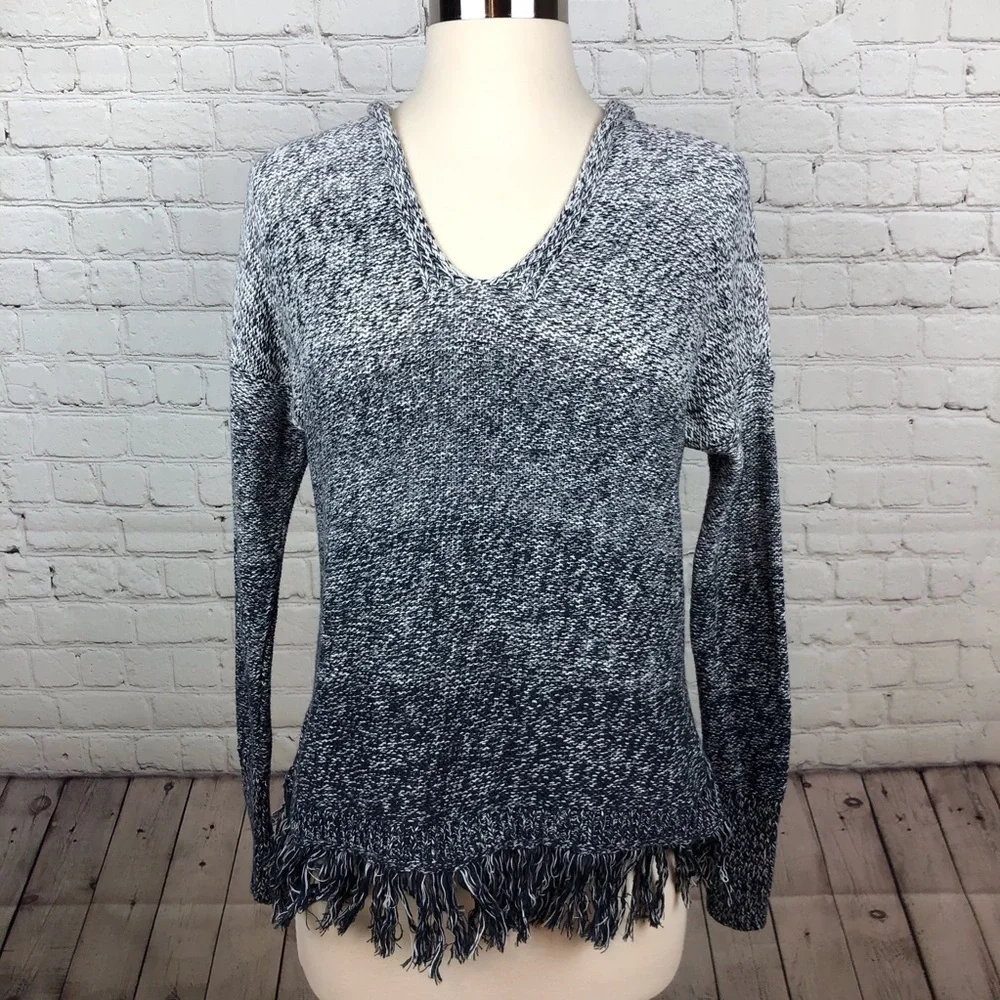 Hollister Hoodie Sweater w/fringe Navy/Wht…